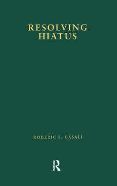 Couverture de l’ouvrage Resolving Hiatus