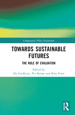 Couverture de l’ouvrage Towards Sustainable Futures
