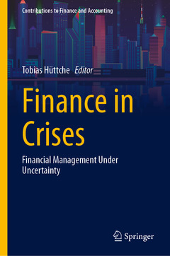 Couverture de l’ouvrage Finance in Crises