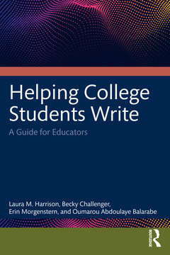 Couverture de l’ouvrage Helping College Students Write