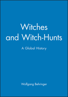 Couverture de l’ouvrage Witches and Witch-Hunts
