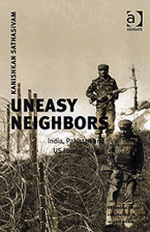 Couverture de l’ouvrage Uneasy Neighbors