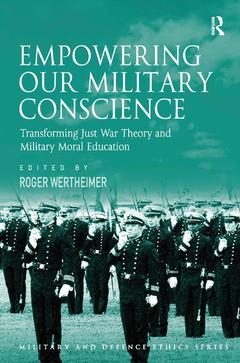 Couverture de l’ouvrage Empowering Our Military Conscience