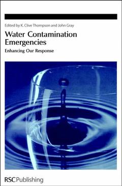 Couverture de l’ouvrage Water contamination emergencies: enhancing our response