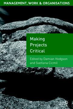 Couverture de l’ouvrage Making projects critical