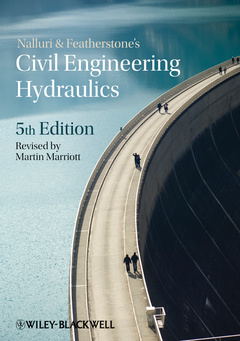Couverture de l’ouvrage Civil engineering hydraulics  (paperback)