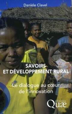Couverture de l’ouvrage Savoirs et développement rural