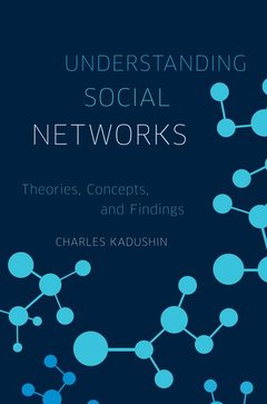 Couverture de l’ouvrage Understanding Social Networks