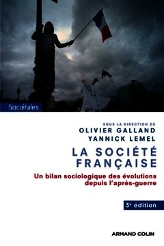 Couverture de l’ouvrage La société française. Un bilan sociologique des évolutions depuis l'aprèsguerre