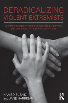 Couverture de l’ouvrage Deradicalising Violent Extremists