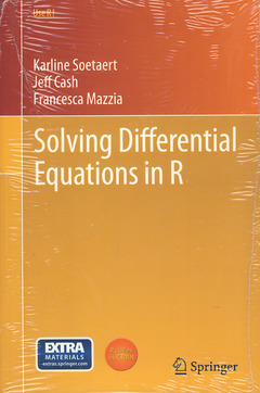 Couverture de l’ouvrage Solving Differential Equations in R